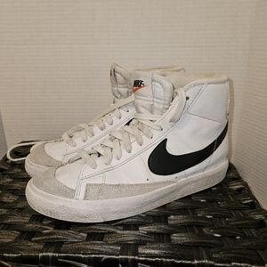 Nike White and Black High-Top Sneakers Kids Sz 5.5Y